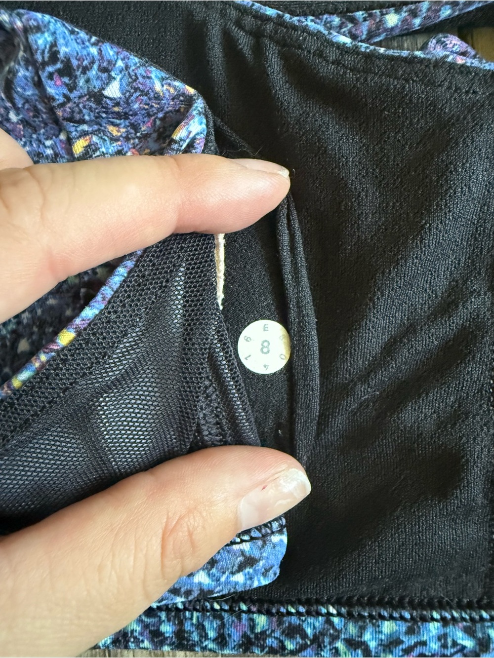Lululemon Sports Bra Lululemon Blue Energy Bra Size 8 Mermaid Strive Multi Black - Picture 6 of 9